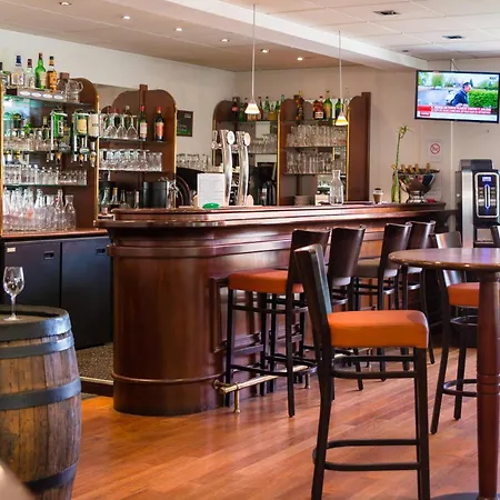 Hotel Brit Le Kerann Nantes St Herblain - Zac De La Lorie 3*