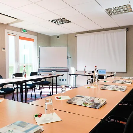 Hotel Brit Le Kerann Nantes St Herblain - Zac De La Lorie 3*