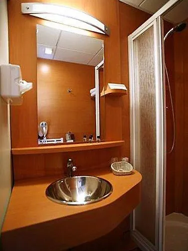 Hotel Brit Le Kerann Nantes St Herblain - Zac De La Lorie